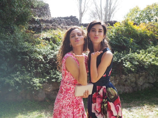 ¿CÓMO SER LA INVITADA PERFECTA SIGUIENDO LAS TENDENCIAS?